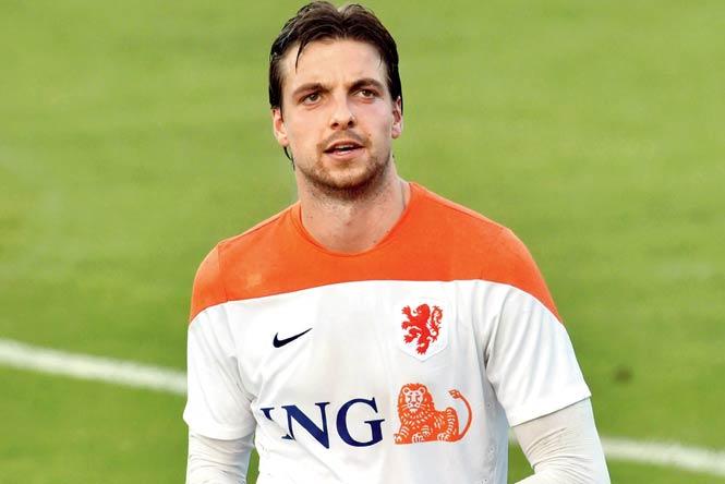 FIFA World Cup: Tim Krul to stick to penalty technique