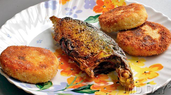Beef and Chicken Potato Chops were okay while the Stuffed Bangda Fry was fresh and yum