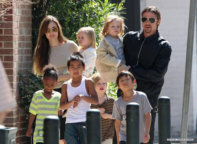 Brad Pitt & Jolie