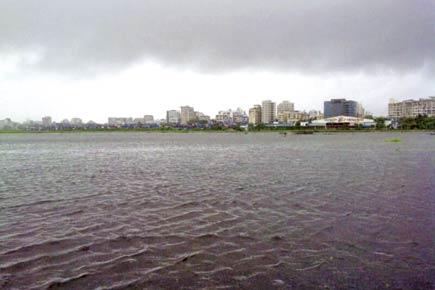 Juhu airport shuts down for 8 hours due to waterlogging