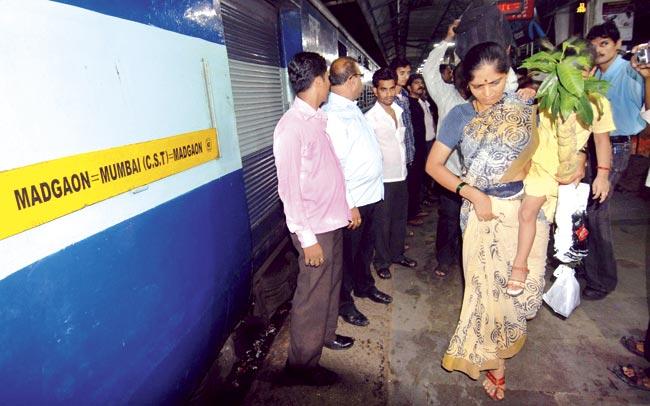 Railway authorities have not ruled out illegal bookings on the Mumbai-Madgaon Konkan Kanya Express and will set up a probe committee into the incident soon. File pic