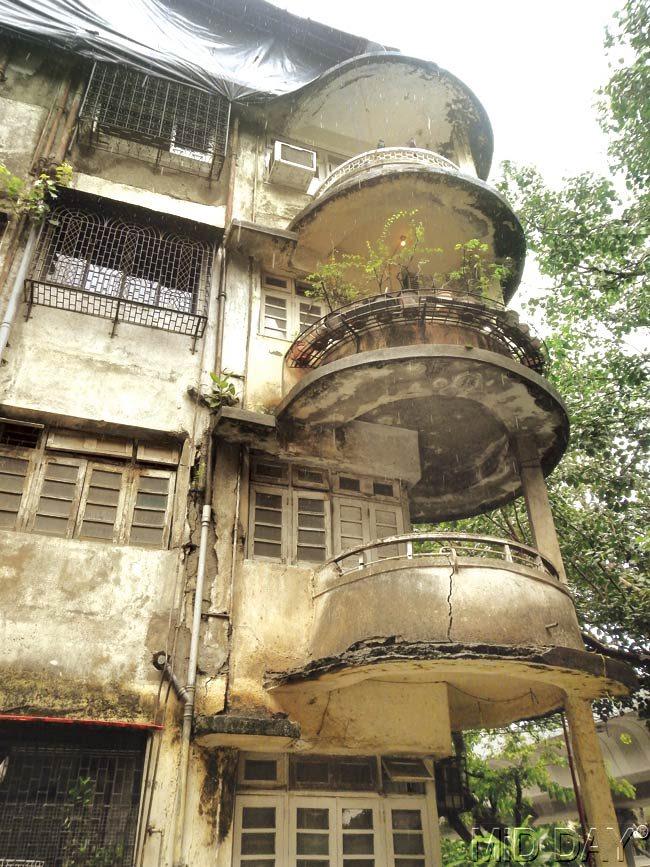The balconies at Diva Nikethan are crumbling, so is the building. Pics/Suresh KK