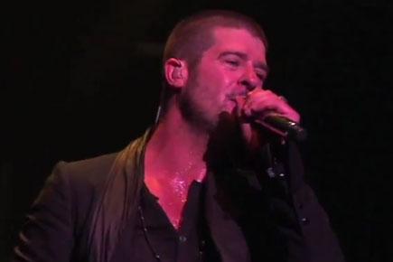 Robin Thicke performs at his 'Paula' album launch