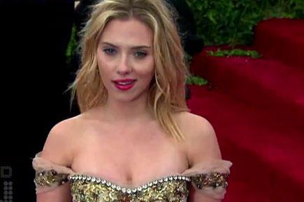 Scarlett Johansson's wedding date revealed!