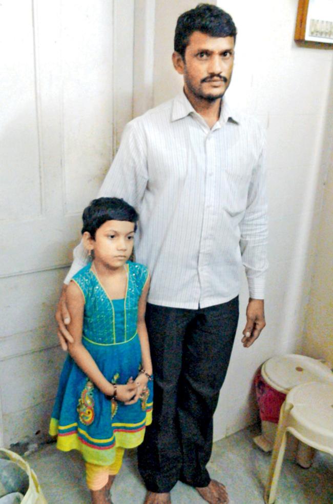 Shruti Suryavanshi with her father 