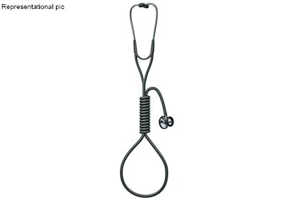Failing to be the best in the world, Mumbai doctor hangs self