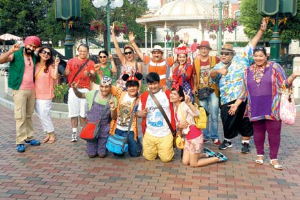 'Tarak Mehta Ka Ooltah Chashmah' cast visit Disneyland