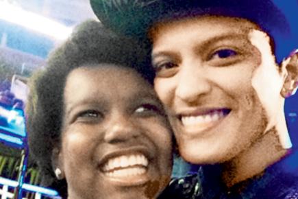 Bruno Mars uses healing power of music to help accident victim