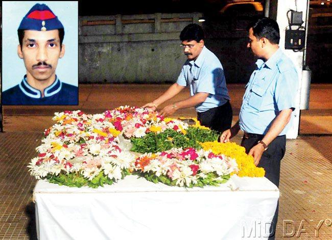 Funeral of Mumbai fireman Nitin Ivalekar, who died during rescue operations at the Lotus Business Park fire in Andheri