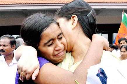 Indian nurses freed in Iraq reach home 