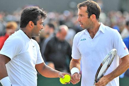 Wimbledon: Paes-Stepanek storm into men's doubles quarters