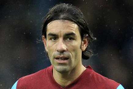 French international and Gunners legend Robert Pires in ISL