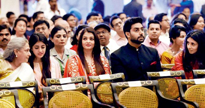 From left: Jaya Bachchan, Navya Naveli, Aishwarya, Abhishek and Shweta Nanda at the award function