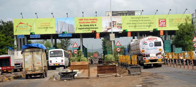 Devendra Fadnavis announces closure of 12 toll plazas in Maharashtra