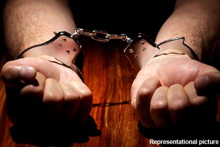 Mumbai: Man arrested for duping woman of 8 lakhs