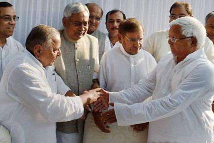 Six Janata Parivar parties form new party, Mulayam Singh to be chief