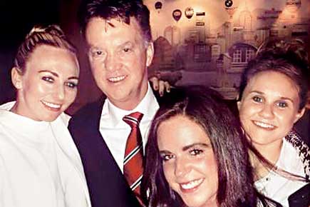 Manchester City star Toni Duggan sorry for Louis van Gaal photo