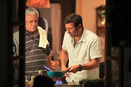 Sunny Deol, Om Puri on the sets of 'Ghayal Once Again'