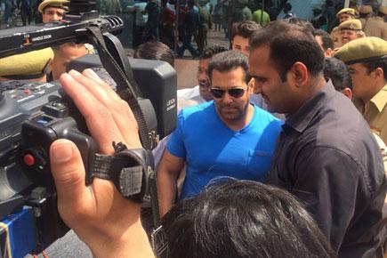 Salman Khan in Pahalgam to shoot 'Bajrangi Bhaijaan'