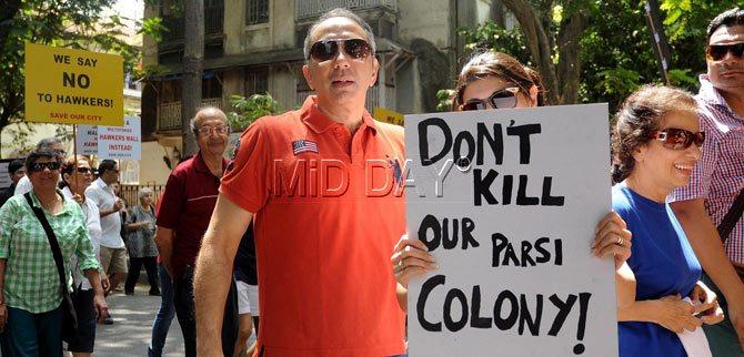 Dadar Parsi colony residents fight for hawker-free zone