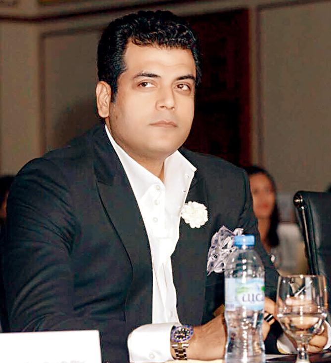 Designer Asif Shah 