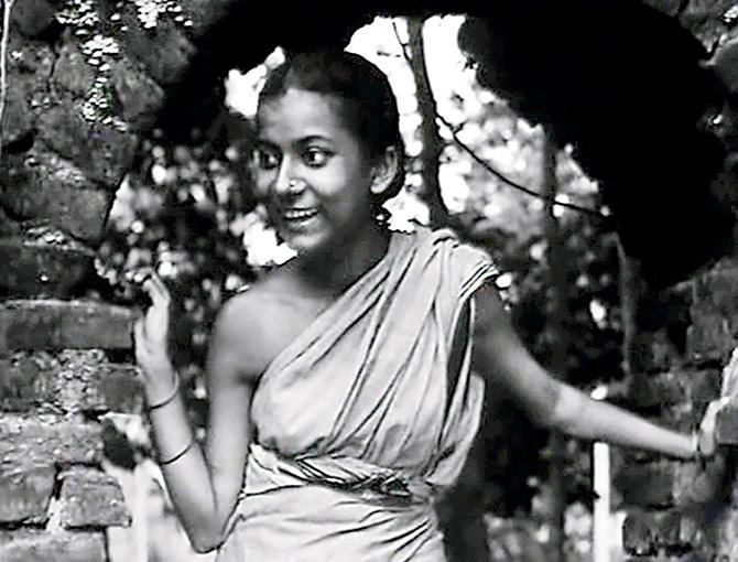 A still from Pather Panchali