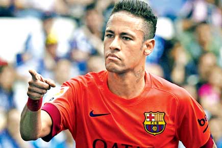 La Liga: Neymar, Messi guide 10-man Barcelona to win