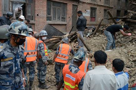 Nepal earthquake toll over 4,350; Nepal PM says rescue operation not effective
