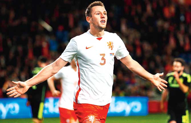 Stefan de Vrij celebrates after scoring Netherlands