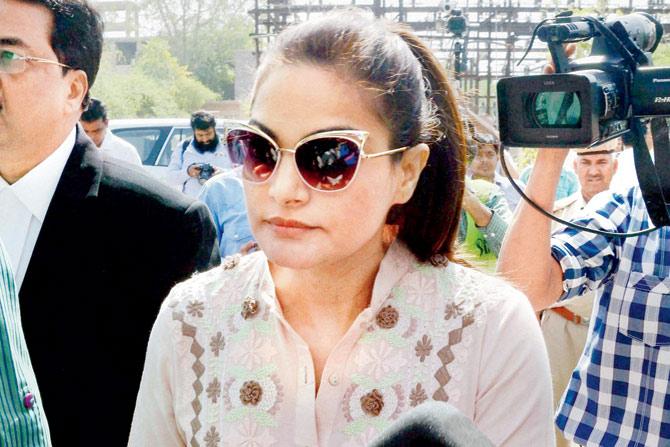 Alvira Agnihotri accompanied Salman to the court 
