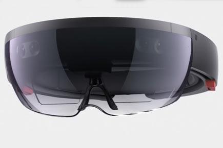 Microsoft unveils details of its innovative HoloLens