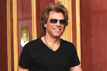 Bon Jovi celebrates 35-year career with icon award