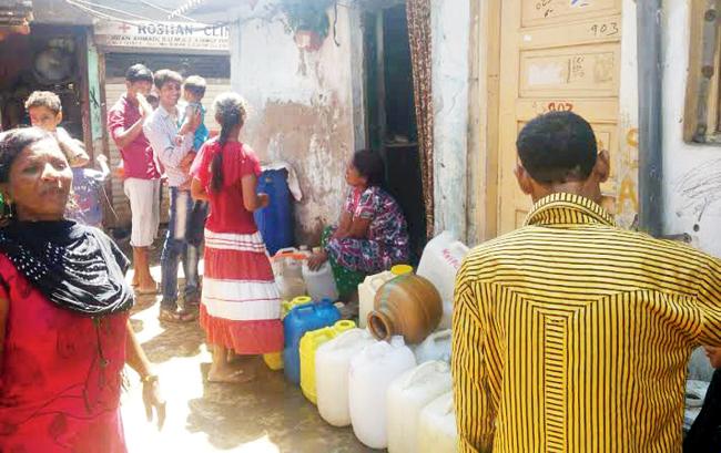 Residents of Ambedkar Nagar have to queue up for water every day