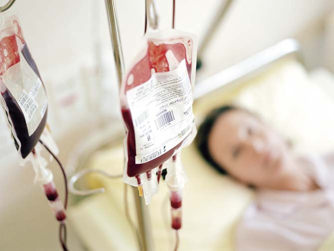 Private hospitals bought lifesaving blood for Rs 100-450 and sold it to patients in need for as much as Rs 2,250. Pic/Thinkstock