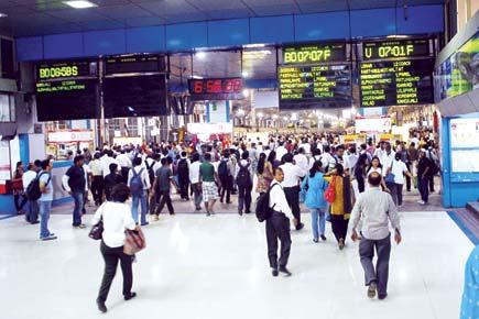 Mumbai railway stations: Calmly, chaotic Churchgate