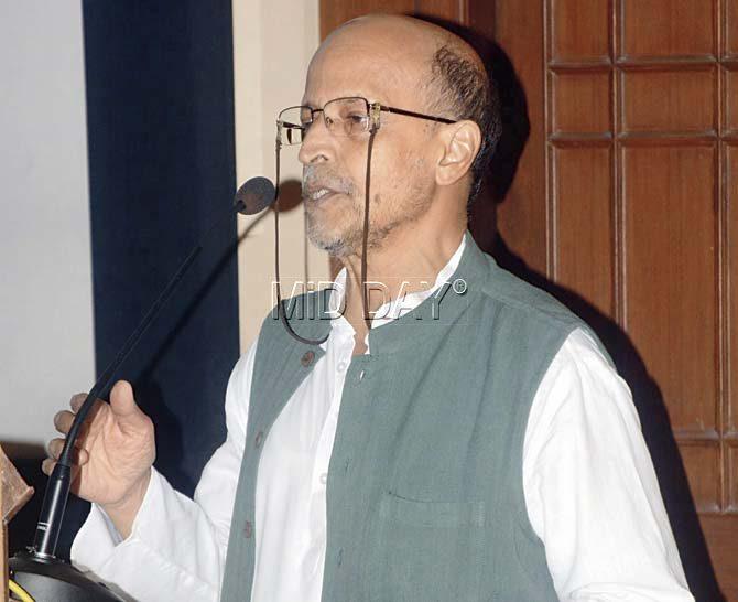 Darryl D’Monte, chairperson, Forum of Environmental Journalists of India, said people should be taken into confidence