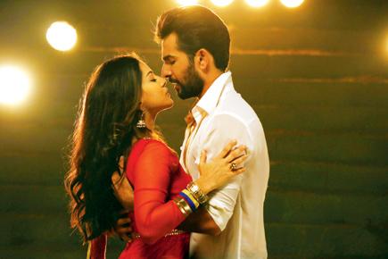 Box office: 'Ek Paheli Leela' rakes in Rs 13 cr in opening weekend