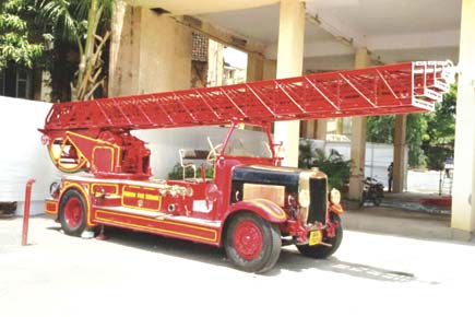 For first time, Mumbai to witness charge of the Fire Brigade