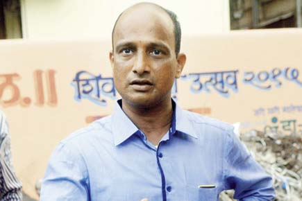 Mumbai: Lucky escape for Narayan Rane aide as shooter's gun gets locked