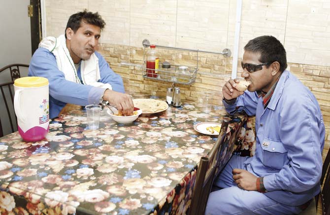 Indian restaurant Zaiqa in Doha, Qatar serves free food to the poor