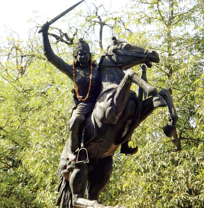A statue of Jhalkaribai at Gwalior