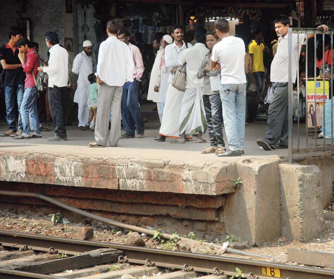 Gap between platform and train is uneven