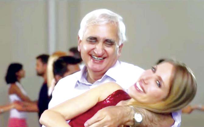 The video features Salman Khurshid,  German Ambassador Michael Steiner and his wife