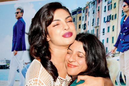 Priyanka Chopra and Zoya Akhtar just can't stop hugging!