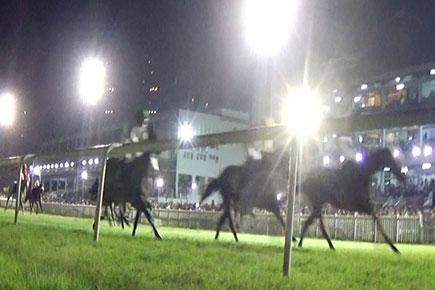 First ever night racing at Mahalaxmi racecourse