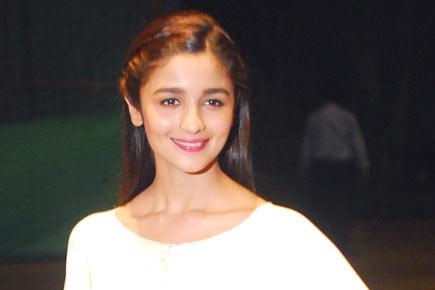Alia Bhatt hopes 'Shaandaar' makes it to 100 crore hearts