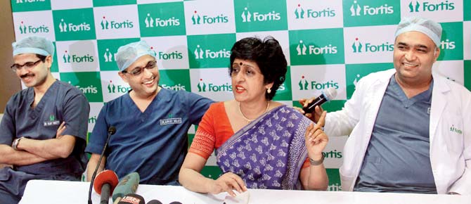 Dr Anvay Mulay, Dr S Narayani and Dr Sanjeev Jadhav speak to the press about heart transplants having become a reality for Mumbai. PIC/Sharad Vegda