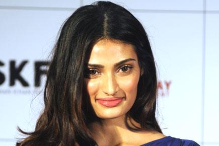 Athiya Shetty: Acting with dad will be weird