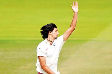 Ishant should have stepped into Zaheer's shoes by now: BS Sandhu