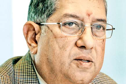 N Srinivasan walks out of interview